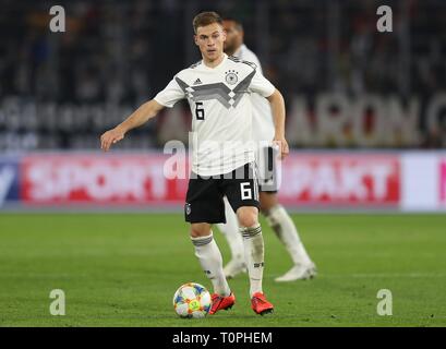 Wolfsburg, Allemagne. Mar 21, 2019. firo : 20.03.2019, Football, 2018/2019, Landerspiel : Équipe nationale : Allemagne - Serbie 1 : 1 simple action, Joshua Kimmich | Conditions de crédit dans le monde entier : dpa/Alamy Live News Banque D'Images