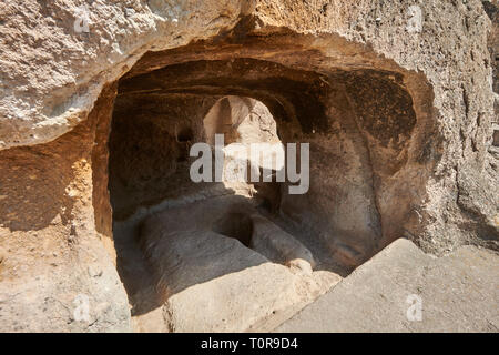 Photo & image de Vardzia cave médiévale de l'intérieur de la ville et le monastère, Erusheti Montagne, sud de la Géorgie (pays) habitée à partir de la 5ème cen Banque D'Images