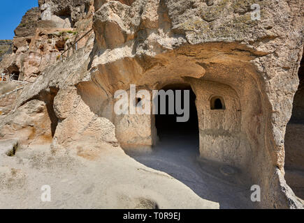 Photo & image de Vardzia cave médiévale de l'intérieur de la ville et le monastère, Erusheti Montagne, sud de la Géorgie (pays) habitée à partir de la 5ème cen Banque D'Images