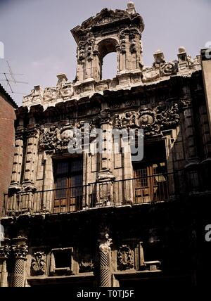 FACHADA - 1488/1496 - ANTIGUO COLEGIO DE SAN GREGORIO - GOTICO. FLAMIGERO Auteur : GIL DE SILOÉ. Emplacement : Museo Nacional de Escultura-EDIFICIO. L'ESPAGNE. Banque D'Images