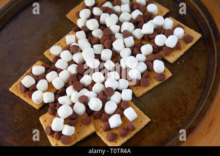 Ingrédients pour faire de l'intérieur s'mores traite Banque D'Images