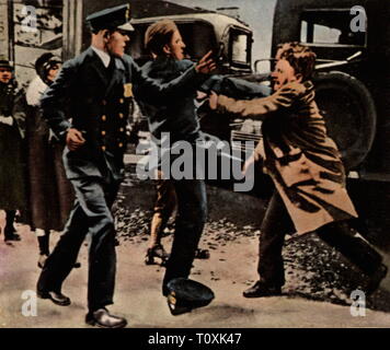 La politique, des démonstrations, des USA, de démonstrations à cause du chômage, la police avance contre les manifestants, 1931, photographie couleur, carte de cigarette, série 'Die Nachkriegszeit', 1935, la dépression, la dépression, la violence, de protestation, manifestations, crise économique, crise économique, crise économique, économique des craquements, personnes, 20e siècle, années 1930, politique, politique, USA, United States of America, démonstrations, démos, démonstration, démonstration, en raison de, en raison de, en raison du fait que, Aller, Aller, les manifestants, démonstrateur, coloré, couleur, post guerre, Additional-Rights Clearance-Info-Not-Available- Banque D'Images