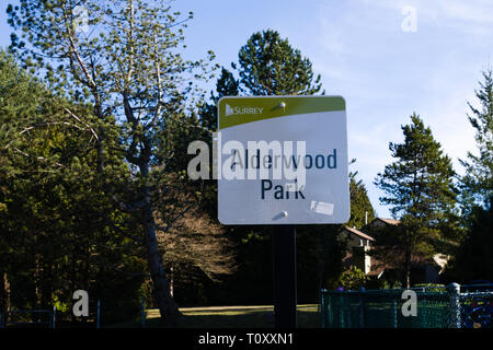 Panneau d'entrée dans Alderwood Park, Surrey, Colombie-Britannique, Canada Banque D'Images