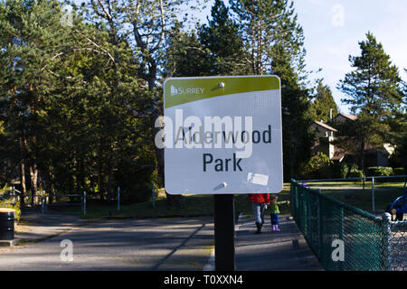 Panneau d'entrée dans Alderwood Park, Surrey, Colombie-Britannique, Canada Banque D'Images