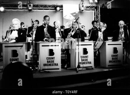 Count Basie Orchestra, années 90. Créateur : Brian Foskett. Banque D'Images