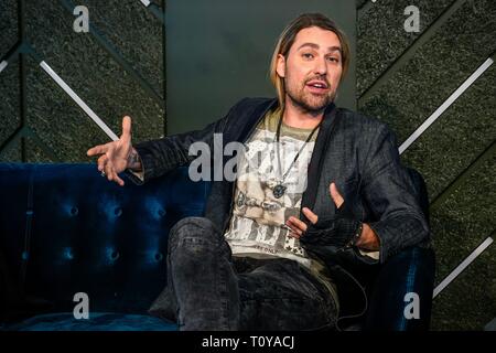 Berlin, Deutschland. Mar 21, 2019. 21.03.2019, star le violoniste David Garrett présente son nouveau crossover tour UNLIMITED - Greatest Hits au 260 degrés bar à Berlin, avec lequel il se produira dans la capitale. Portrait du musicien. Utilisation dans le monde entier | Credit : dpa/Alamy Live News Banque D'Images