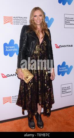 New York, NY, USA. Mar 21, 2019. Toni Collette aux arrivées de MURIEL'S WEDDING 25e anniversaire - Dépistage 2019 Australian International Forum Écran, Elinor Bunin Munroe Film Center, New York, NY 21 mars 2019. Credit : RCF/Everett Collection/Alamy Live News Banque D'Images