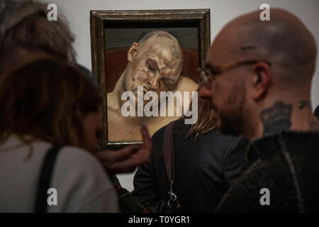 Moscou, Russie. 22 Mar 2019. La peinture 'Leigh Bowery' par Lucian Freud dans l'État Pushkin Museum of Fine Arts au cours de l'exposition "Francis Bacon, Lucian Freud, et l'École de Londres." à Moscou, Russie. Les œuvres fournies par la Tate Gallery, Londres Banque D'Images