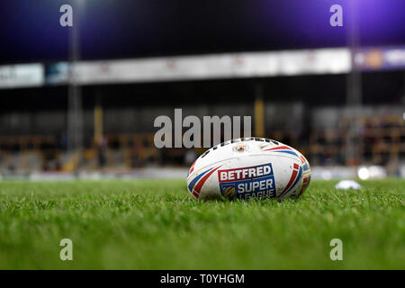 Wheldon Road, Castleford, UK. Mar 22, 2019. Super League rugby Betfred, Castleford Tigers contre St Helens ; Match Ball avant le match entre les Castleford Tigers et St Helens : Action Crédit Plus Sport/Alamy Live News Banque D'Images