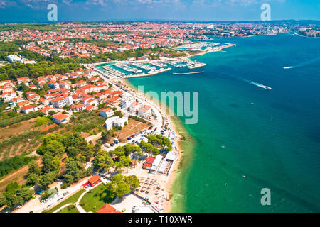 Ville de Zadar antenne vue d'été au bord de l'eau région de la Croatie, Dalmatie Banque D'Images