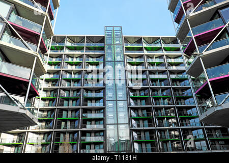 Nouvel immeuble logement dans Wandsworth Battersea London England UK KATHY DEWITT Banque D'Images