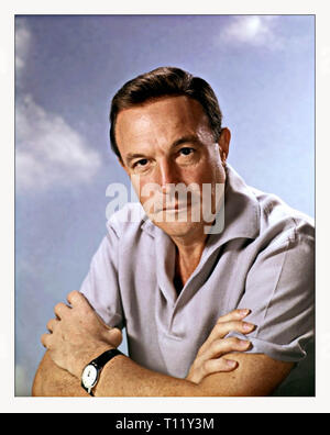 Eugene Curran Kelly (23 août 1912 - 2 février 1996) est un danseur, acteur de cinéma, stade, et la télévision, singer, réalisateur, producteur, et chorégraphe. Il était connu pour son style de danse sportive et énergique, son apparence, et l'aimable caractères qu'il a joué à l'écran. Hollywood : Crédit Photo Archive / MediaPunch Banque D'Images