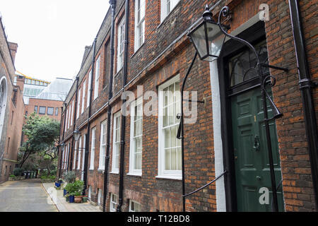 Maisons du xviie siècle dans Amen Cour, Ville de London, UK Banque D'Images