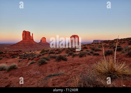 Les mitaines, Monument Valley, Arizona, USA, Amérique du Nord Banque D'Images