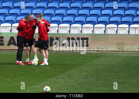 Cardiff, Royaume-Uni. Mar 23, 2019. L'équipe de football du Pays de Galles à Cardiff, formation City Stadium de Cardiff, Galles du Sud le samedi 23 mars 2019. L'équipe se préparent pour leur UEFA Euro 2020 quailfier contre la Slovaquie demain. Photos par Andrew Verger/Alamy Live News Banque D'Images