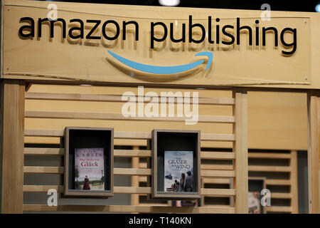 22 mars 2019, Saxe, Leipzig : Le logo de l'édition d'Amazon. Le Salon du livre se poursuit jusqu'à 24.03.2019. Photo : Jan Woitas/dpa-Zentralbild/dpa Banque D'Images