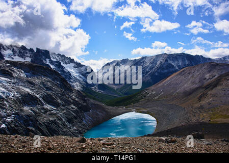 Lago Castillo dans la magnifique réserve de Cerro Castillo, d'Aysen, en Patagonie, au Chili Banque D'Images