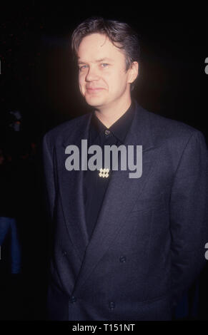 LOS ANGELES, CA - 4 mars : l'Acteur Tim Robbins assiste à la Warner Bros Pictures' 'La Hudsucker Proxy' Premiere sur Mars 4,1994 à la DGA Theatre de Los Angeles, Californie. Photo de Barry King/Alamy Stock Photo Banque D'Images