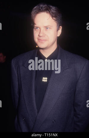 LOS ANGELES, CA - 4 mars : l'Acteur Tim Robbins assiste à la Warner Bros Pictures' 'La Hudsucker Proxy' Premiere sur Mars 4,1994 à la DGA Theatre de Los Angeles, Californie. Photo de Barry King/Alamy Stock Photo Banque D'Images