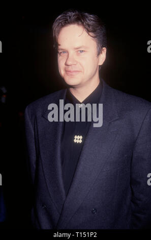 LOS ANGELES, CA - 4 mars : l'Acteur Tim Robbins assiste à la Warner Bros Pictures' 'La Hudsucker Proxy' Premiere sur Mars 4,1994 à la DGA Theatre de Los Angeles, Californie. Photo de Barry King/Alamy Stock Photo Banque D'Images