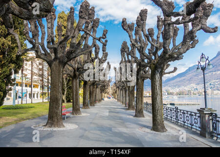 Lugano, Suisse - 10 mars 2019 : pedestrian alley sur les rives du lac de Lugano, Tessin canton de Suisse Banque D'Images