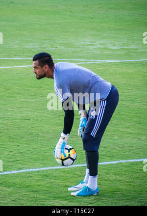 Sergio Romero chauffé avant le match entre le FC Barcelone et Manchester United lors de la Coupe des Champions 2017 International Banque D'Images