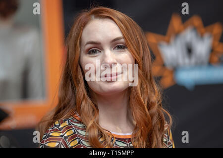 Birmingham, UK. Samedi 23 mars 2019. Felicia Day pendant une séance d'autographes sur le 1er jour de la MCM Comic Con Birmingham à NEC , © Jason Richardson / Alamy Live News Banque D'Images