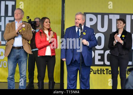 Le leader du SNP Westminster Ian Blackford parle de "vote du peuple' Mars rassemblement à la place du Parlement, Londres, 23 mars 2019. Crédit : Thomas Krych/Alamy Live News Banque D'Images