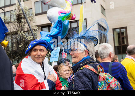 London, UK 23 Mars, 2019. Des centaines de milliers de personnes ont rejoint la demande de protestation mars Brexit nouveau référendum dans le centre de Londres, UK Crédit : tottotophotography/Alamy Live News Banque D'Images