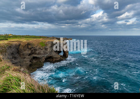 Manzamo Cape à Okinawa, Japon Banque D'Images