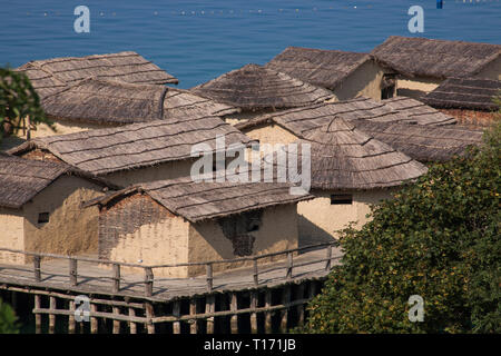 Macédoine Ohrid ; ; préhistorique dans la baie d'os près de Gradishte sur Ohrid Lac ; la recherche archéologique sous-marine Banque D'Images