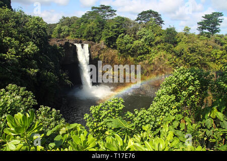 Rainbow Falls (Big Island, Hawaii) Banque D'Images