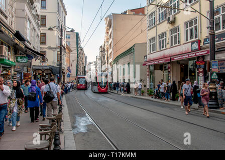 Istanbul, Turquie, 23 août 2018 : Tramway à Sirkeci Banque D'Images