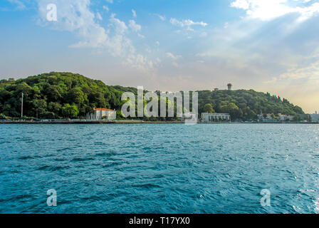 Istanbul, Turquie, 02 Septembre 2017 : Bosphore Mansions, Hidiv, Kanlica, Uskudar Banque D'Images