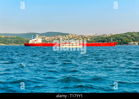 Istanbul, Turquie, 02 Septembre 2017 : Bosphore, navire, Uskudar Banque D'Images