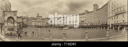 Piazza del Campo, Sienne, Toscane, Italie, site du patrimoine mondial de l'UNESCO, célèbre pour le Palio, course de chevaux. Banque D'Images