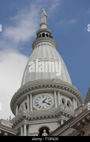 Chef-d'œuvre architectural historique, le palais de justice du comté de Tippecanoe, décorations dans Lafayette, Indiana, inscrit sur le Registre National des Endroits Historiques Banque D'Images