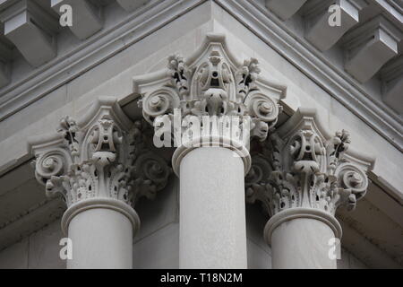 Chef-d'œuvre architectural historique, le palais de justice du comté de Tippecanoe, capitales de la colonne à Lafayette, Indiana, inscrit sur le Registre National des Endroits Historiques Banque D'Images