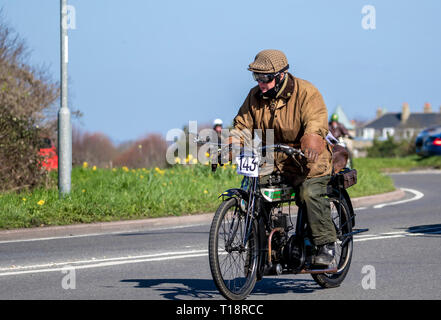 L'Herm, East Sussex, UK. Le 24 mars 2019. Le Cycle moteur Sunbeam Club fête ses 80 Londres à Brighton. Toutes les machines prenant part Banque D'Images