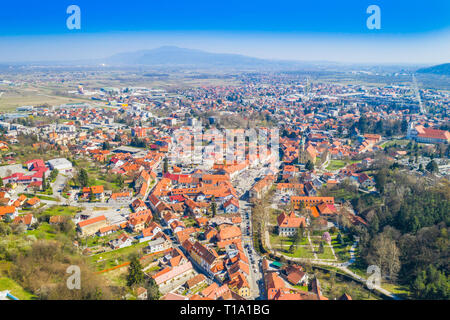 Croatie, Zagreb, vue panoramique sur le centre-ville de drone frome Banque D'Images