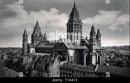 Géographie / historique de voyage, en Allemagne, les villes et les collectivités, Mayence, Églises, cathédrale Saint Martin, vue extérieure, éditeur de cartes postales, M. Jacobs, 1920, Additional-Rights Clearance-Info-Not-Available- Banque D'Images