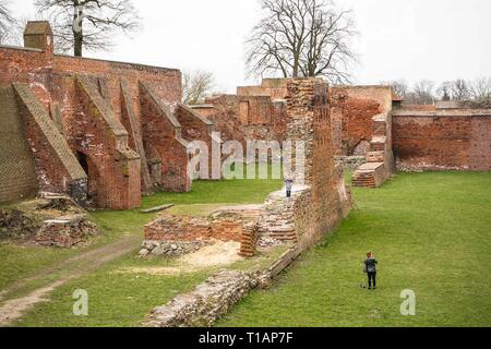 Malbork. 24Th Mar, 2019. Photo prise le 24 mars 2019 montre une vue du château de Malbork à Malbork, Pologne du nord. Le château de Malbork est un 13e siècle château forteresse teutonique et situé près de la ville de Malbork, site du patrimoine mondial de l'UNESCO. Crédit : Chen Xu/Xinhua/Alamy Live News Banque D'Images