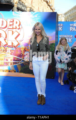 Naomi Isted vu pendant la projection de gala du parc étonnant au cinéma Vue, Leicester Square à Londres. Banque D'Images