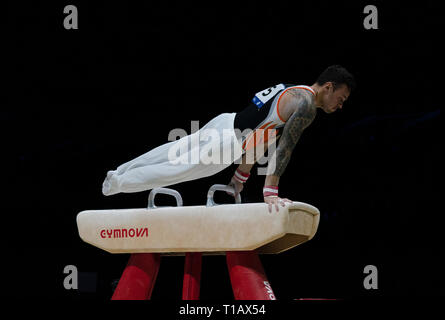 Bart Deurloo (Pays-Bas) en action lors de la Coupe du Monde de Gymnastique 2019 à Birmingham Arena de Genting. Banque D'Images