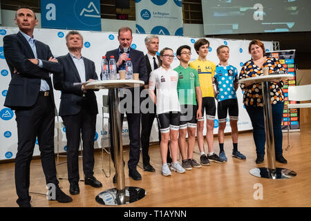 Lyon, France. 25 mars, 2019. Présentation de l'autographiés du 71ème Critérium du Dauphiné Crédit : FRANCK CHAPOLARD/Alamy Live News Banque D'Images