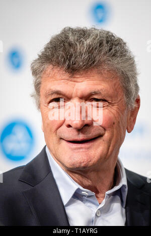 Lyon, France. 25 mars, 2019. Bernard Thévenet grand champion cycliste, vainqueur du Tour de France en 1975 et 1977 Crédit : FRANCK CHAPOLARD/Alamy Live News Banque D'Images