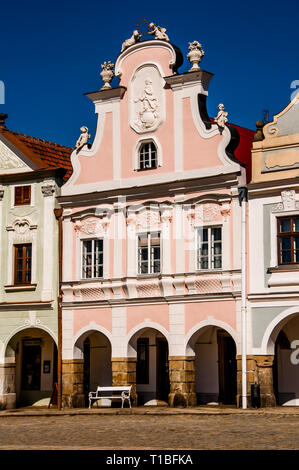 Une façade de maison historique à Telc , région de Vysocina, République Tchèque Banque D'Images