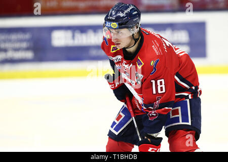 Linköpings LINKÖPING 20180203 nr 18 Jakob Lilja sous matchen i SHL mellan Linköpings HC-HV71 Saab j'arena. Foto Jeppe Gustafsson Banque D'Images