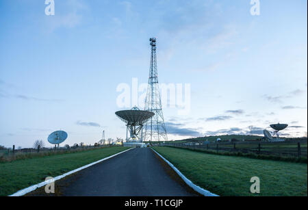 Elfordstown, Midleton, Co.Cork, Irlande. 24 mars, 2019. Un froid matin clair au Centre spatial national, Earthstation Elfordstown, à l'extérieur indicateur MIDL Banque D'Images