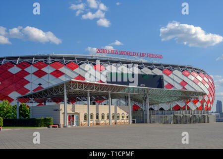 Moscou, Russie - 30 mai 2018 : entrée principale de Spartak Stadium ou 'Otkritie Arena'. Avant l'ouverture de la Coupe du Monde FIFA 2018 Banque D'Images